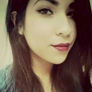 Meet your Posher, Cecelia